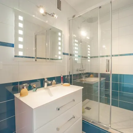 Les Vagues * Courseulles-sur-Mer